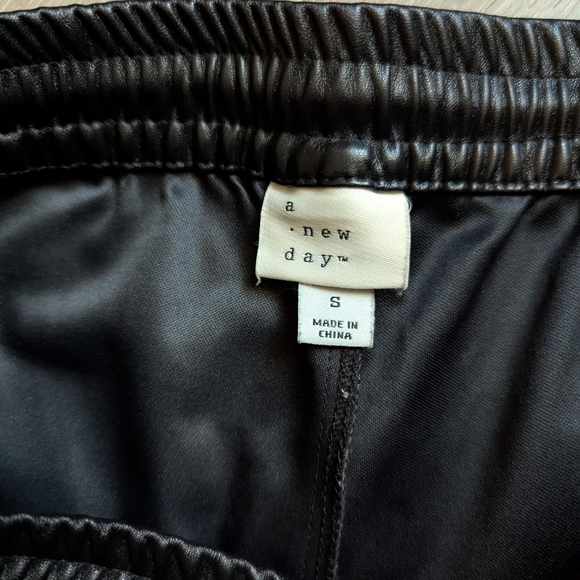 A New Day Faux Leather Joggers Size S - Picture 2 of 6